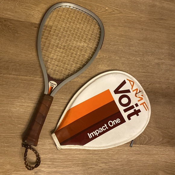 Vintage AMF Voit Racquetball with cover - Picture 1 of 11